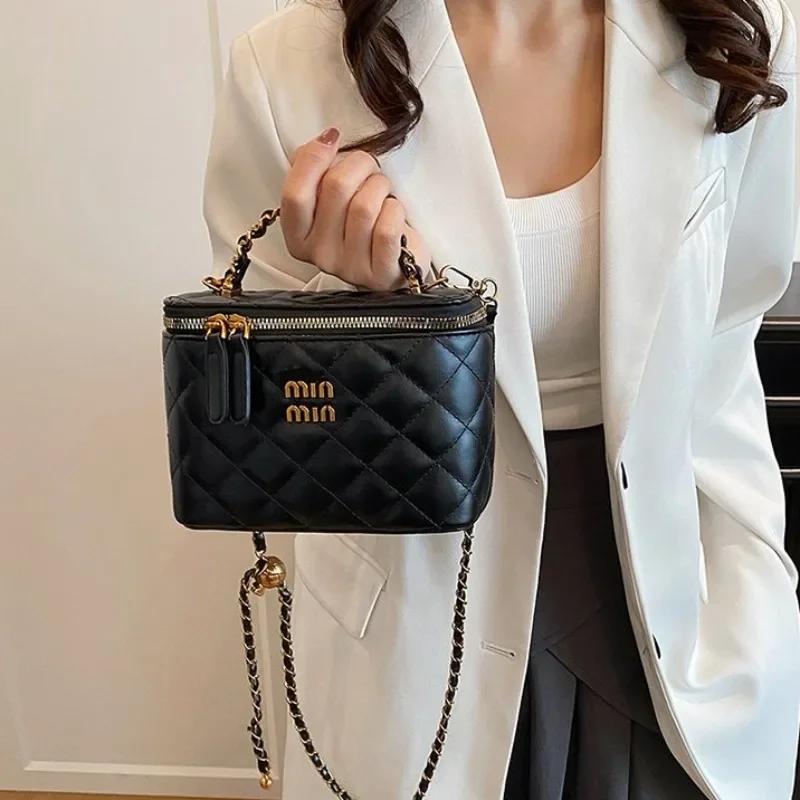 

Fashionable Leather Tote Bag Luxury Designer Diaper Bag For Women Elegant Crossbody Vintage Stylish