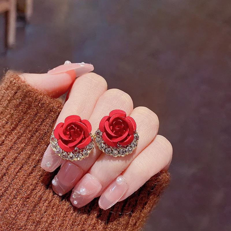 Pendientes de tuerca de lazo de cristal de circón rojo de Navidad para mujer, pendiente de lazo en forma de corazón, joyería de Festival de Año