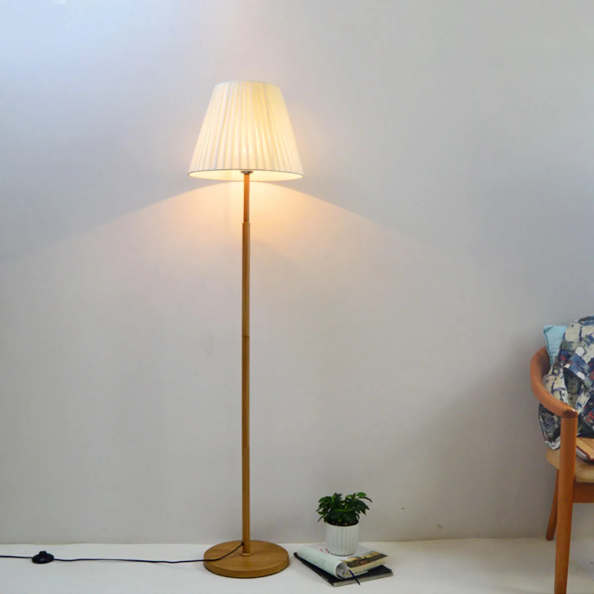 

Pleated Fabric Lampshade E27 Table Floor Bedside Wall Lamps Cloth Guard Covers Replacement Ch Shade Lighting Accessories