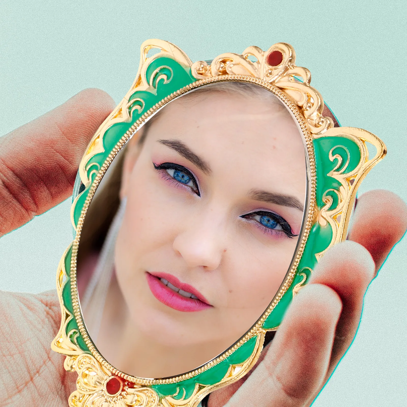 

2pcs Peacock Compact Vintage Vanity Set Metal Makeup Mirror Small Mirror Comb for Travel Unique Gift