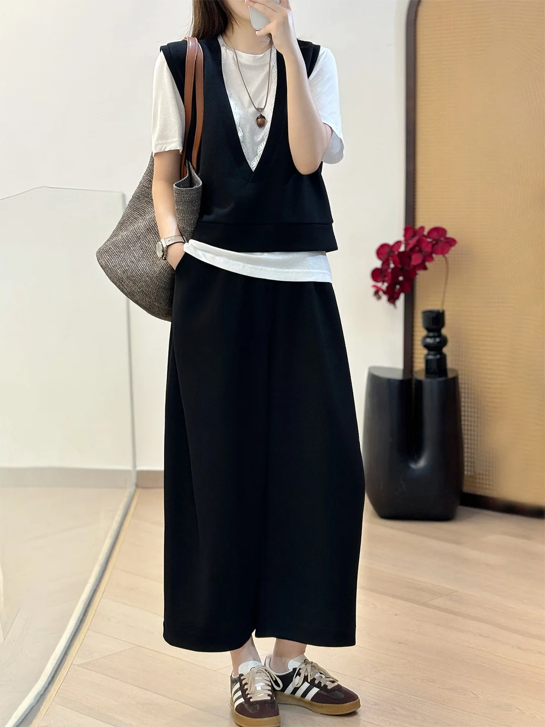 

Lace Trim Tank Top T-Shirt And High Waist Capri Pants Set Women's Casual Sportswear Three-Piece Suite Floral