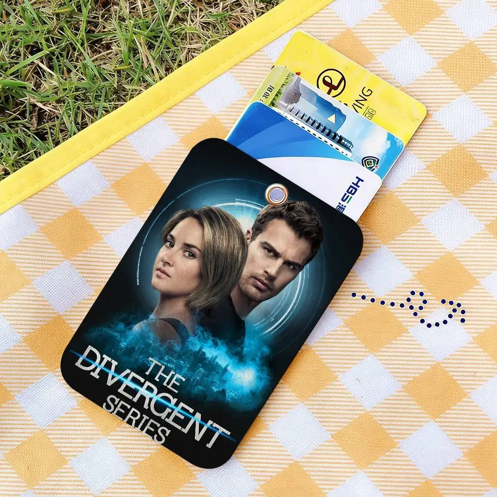 Divergent Movie Classic 1Pc PU Leather Card Holder Keychain Key Ring Door Lock Access Tags ID Card Case Keychain Card