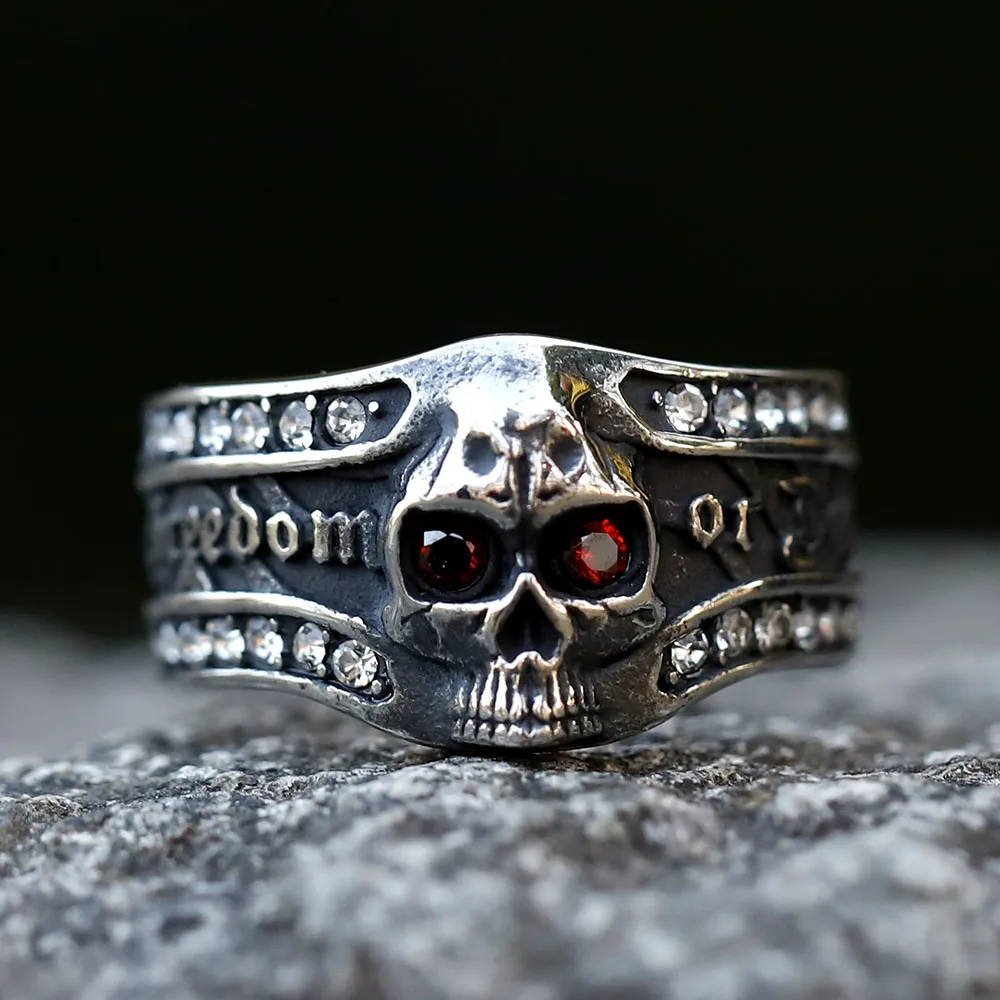 2022 NEW Men\'s 316L stainless steel ring Red eyes skull Ring For Men fashion with White zircon Halloween Jewelry free shipping