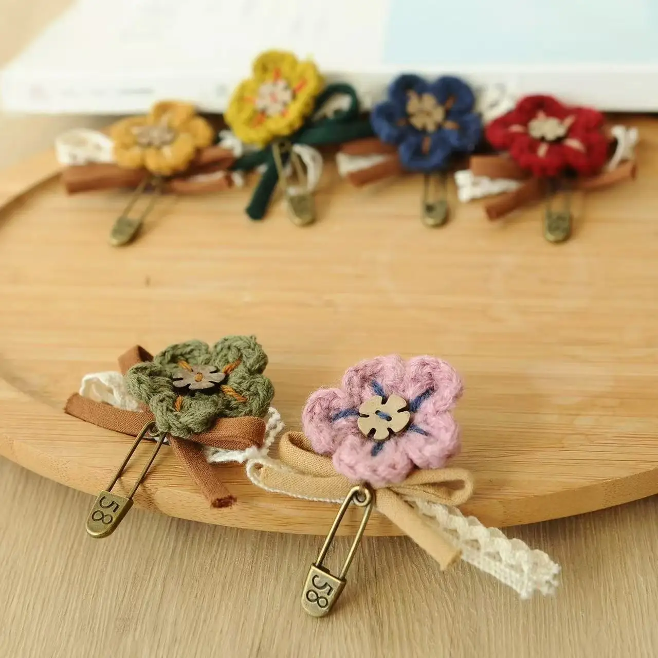 Knitted Crochet Lace Bow Brooch Retro Sweet Girly Forest Style Handmade Floral Corsage Pin for Women Daily