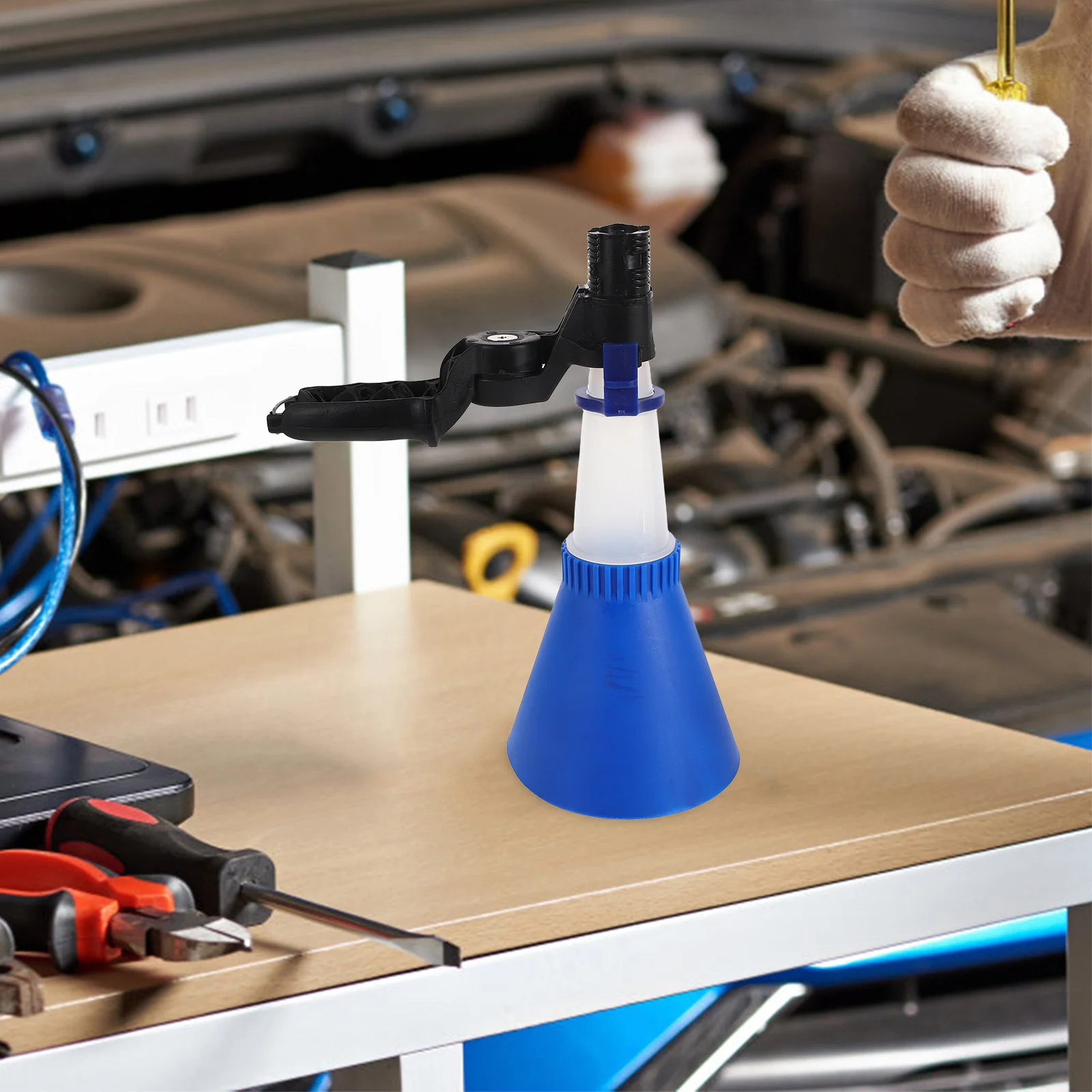 

Engine For Cars Wide Mouth Oil Fill With Clamp Car Oil Change Tool Plastic Automotive Fuel Transmission Fluid Funnel