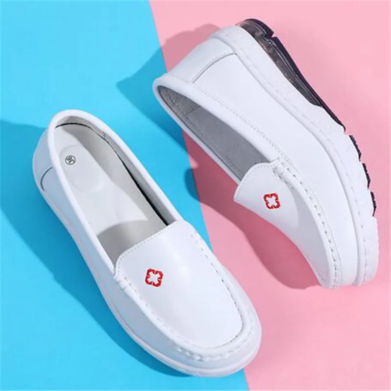 2023 Cowhide Wedge White Women's Shoes Comfortable Light Slip-on Nurse Shoes Fashion Women's Flats Zapatos De Mujer