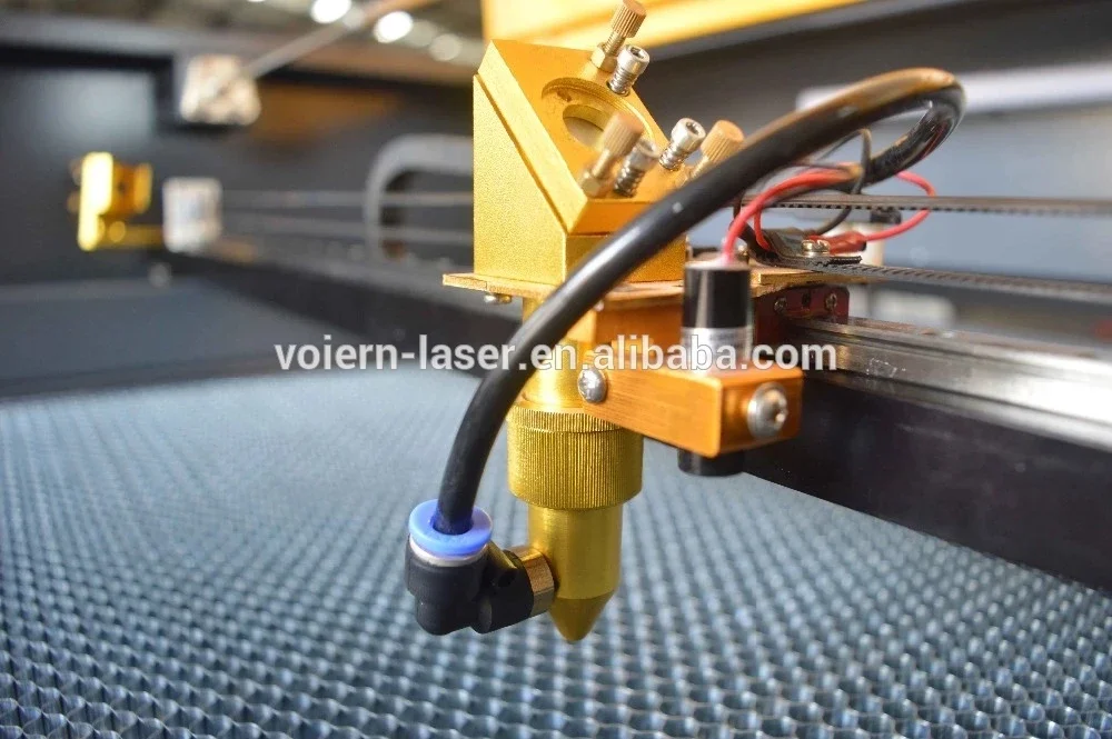 Macchina laser WR3020 piccola incisione