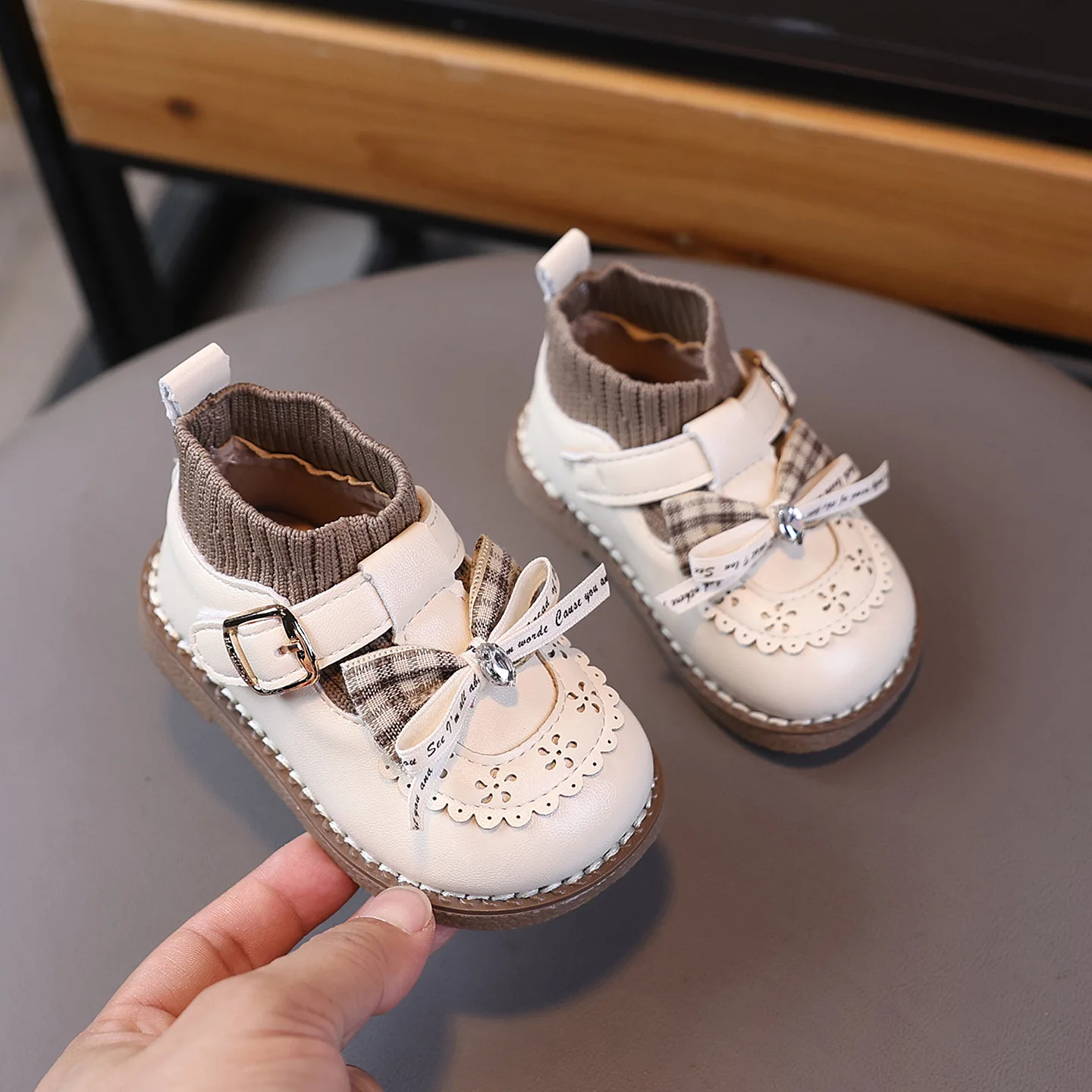 2026 New High Top Baby Girl Kintted Sock Shoes Buttefly-knot Toddler Boots for Kids Girls Elegant Newborn Autumn Shoes 16-26