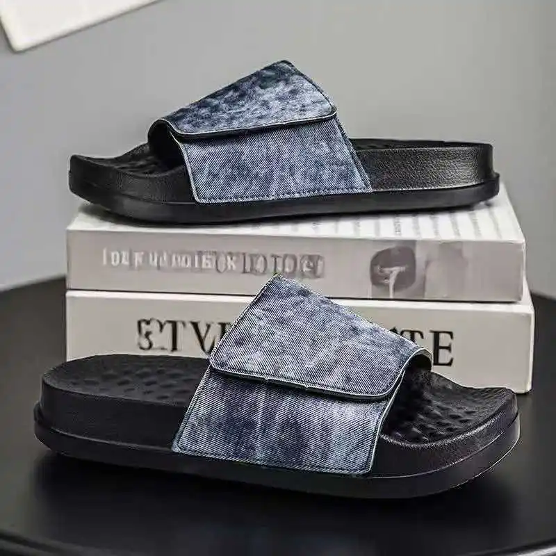 2026 Summer fashion new vintage simple slippers perfect for outdoor use with soft and lightweight soles very comfortable