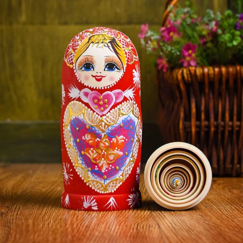 Bambole russe che nidificano. Figurine Babushka dipinte a mano. Bambole per bambini. Giocattolo motorio fine