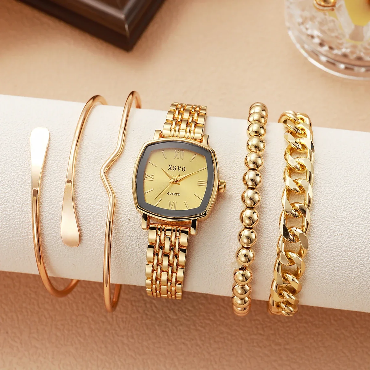 

Легкий роскошный модный квадратный циферблат из сплава, ремешок с римскими цифрами, женские кварцевые часы, набор браслетов, набор из 5 предметов для праздничных подарков