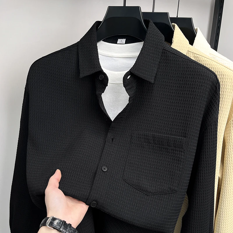 

Japanese Minimalist Waffle Long Sleeved Shirt for Men, Solid Color, High-end Design, Trendy and Versatile, Casual and Handsome