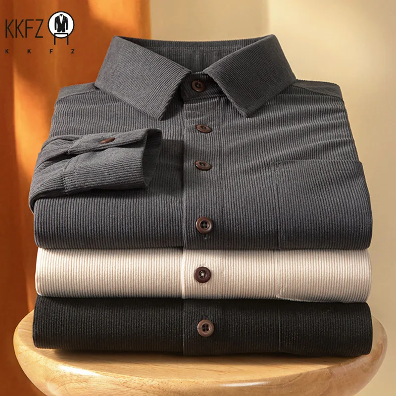 قميص سروال قصير للرجال بأكمام طويلة للخريف والشتاء بلون سادة مريح كاجوال متعدد الاستخدامات