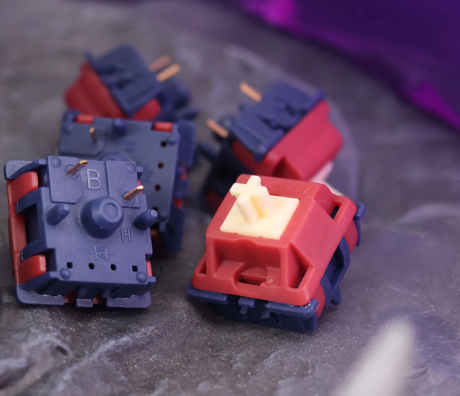 

Gateron Quinn Switch 5-pin Heavy Tactile Nylon POM Material DIY Custom Long-Life Switch Factory Pre-lubricated