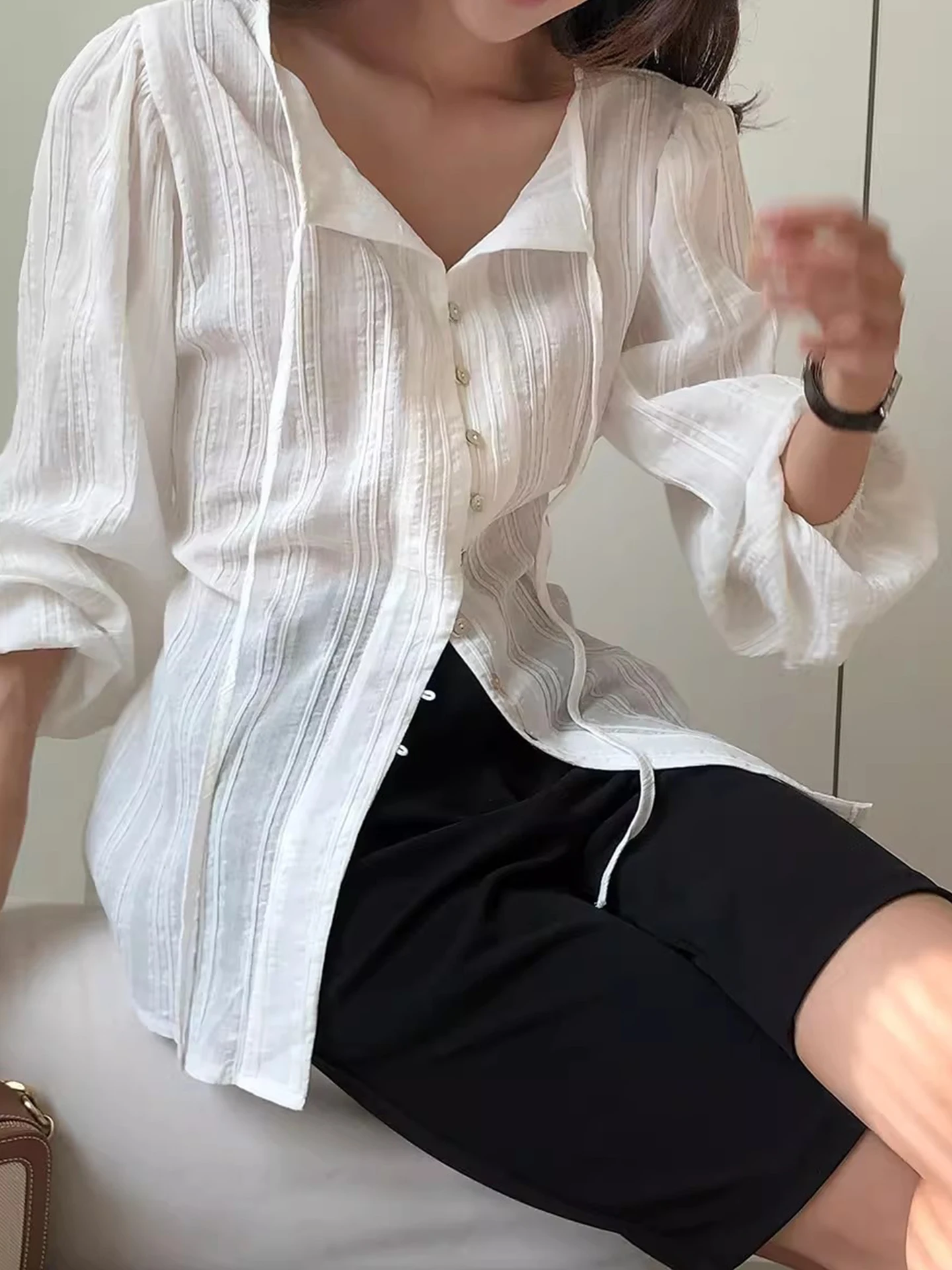 

Sweet Anti-Aging Belted V-Ne Single Button Long Sve irt Women's Spring New Texture Sense Blouse Casual Faion Sle