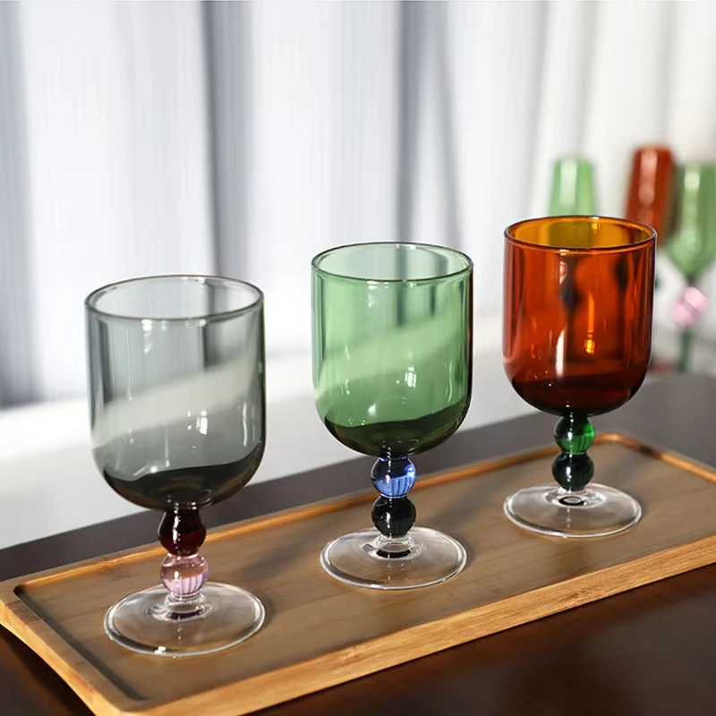 

Retro Medieval High Borosilicate Glass Cup with Colorful Beads Champagne Glass Cold Drinks Fruit Wine Small Specialty Wine Cup