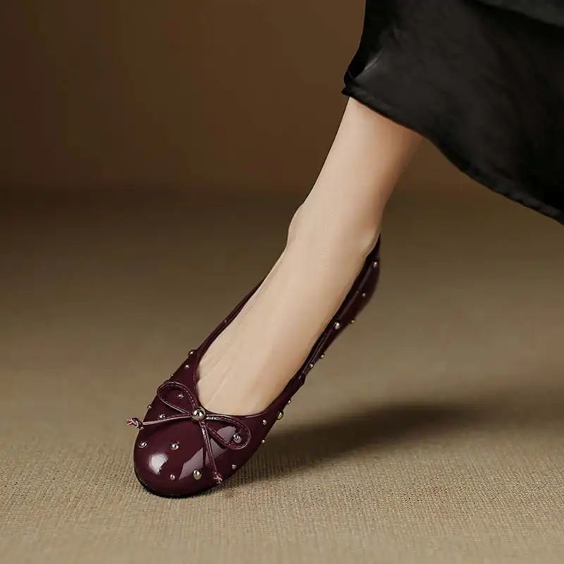 كرازينغ وعاء جلد البقر جولة تو المرأة الصيف راقصة الباليه الشارع ارتداء راقصة الباليه المسامير المعدنية الضحلة فراشة عقدة الشقق #3