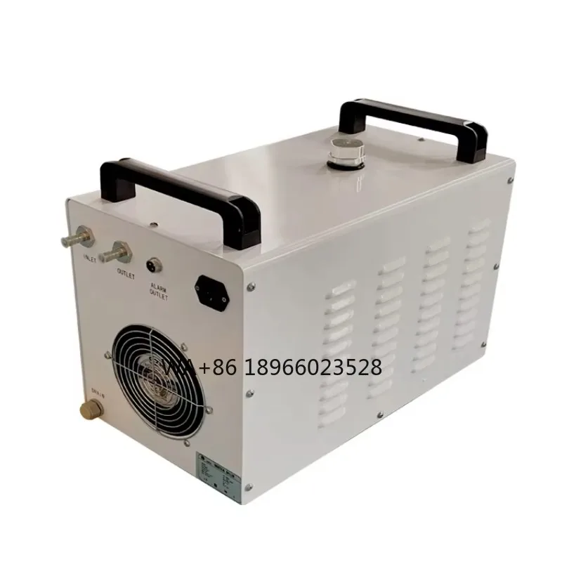 Industrial chiller for CO2 infrared cutting machine 3000 watt water-cooled chiller CW3000