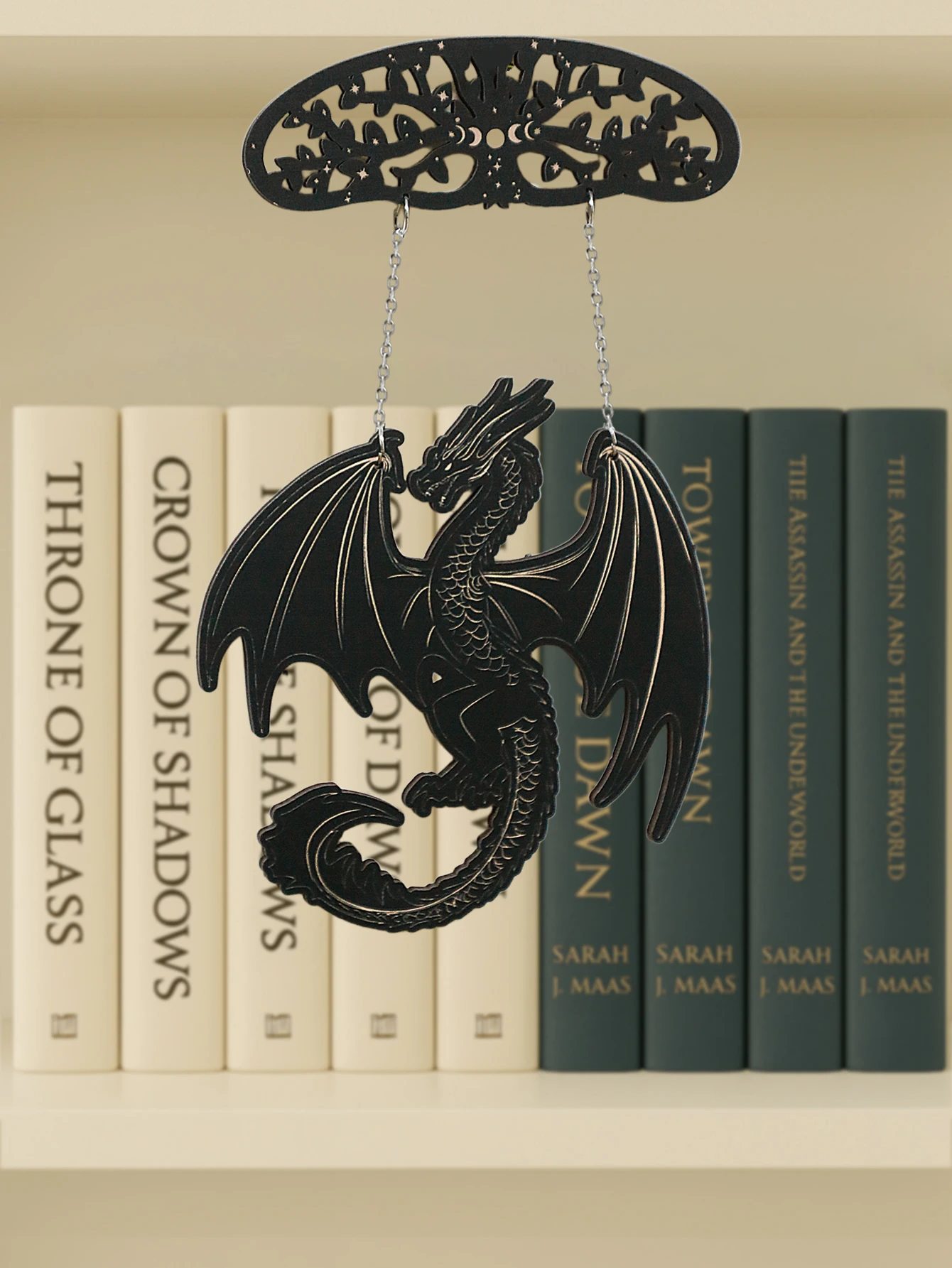 

Gothic Black Dragon Wood Hanging Ornament, Tree Moon Phase Wall Decoration, Home Decor Pendant for Bedroom Living Room Bookshelf