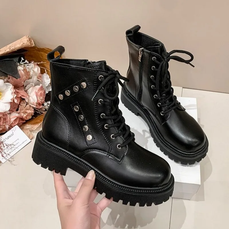 

New Round Toe Fashionable Side Zipper Motorcycle Shoes Solid Color Elegant Warm Casual Lace-up Non-slip Women's Boots Plus Size