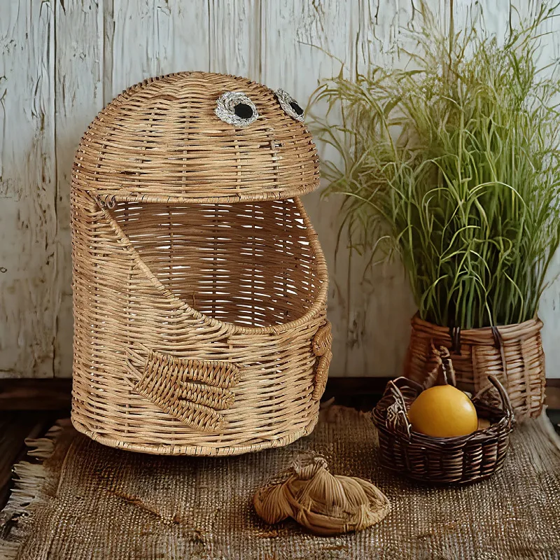 

Креативный органайзер для рабочего стола в форме монстра, корзина для хранения игрушек и канцелярских принадлежностей, плетеная из ротанга, игривый декоративный контейнер для хранения