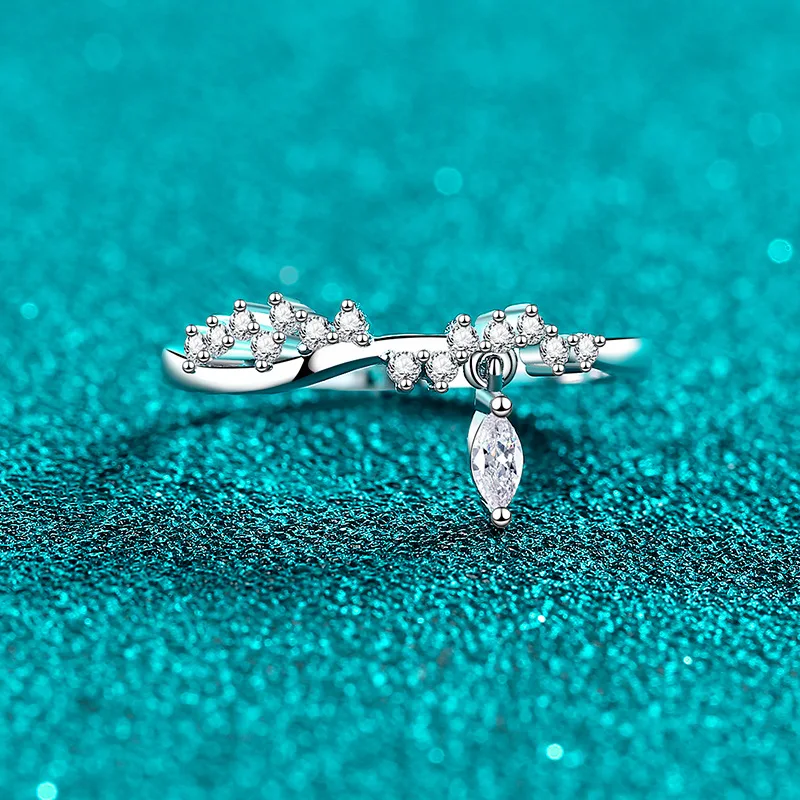 

Platinum Pt950 Fashion Luxury Trendy 0.212ct Color D Moissanite Leaf Drop Ring For Charm Women Wedding Party Jewelry Gift