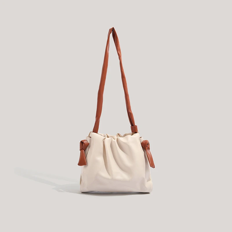 

Versatile crossbody bag, cloud-pleated bucket bag, fashionable single-shoulder bag, for commuting, traveling and taking photos
