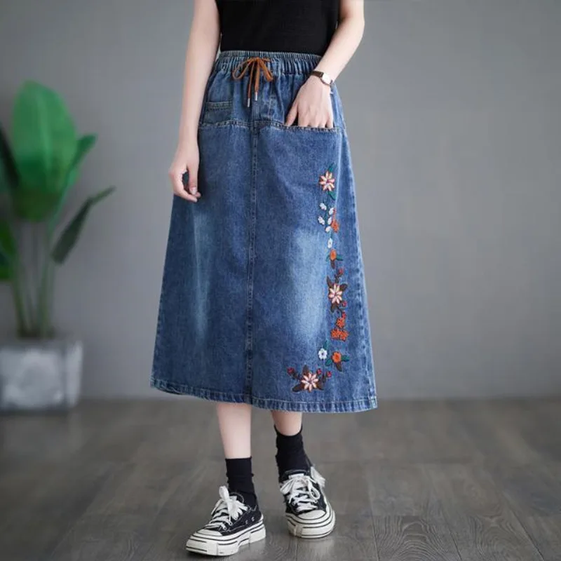 Vintage Floral Embroidered Denin Skirts 2024 Spring Summer Women High Waist Casual Drawstring Pocket Cowboy A-line Skirt
