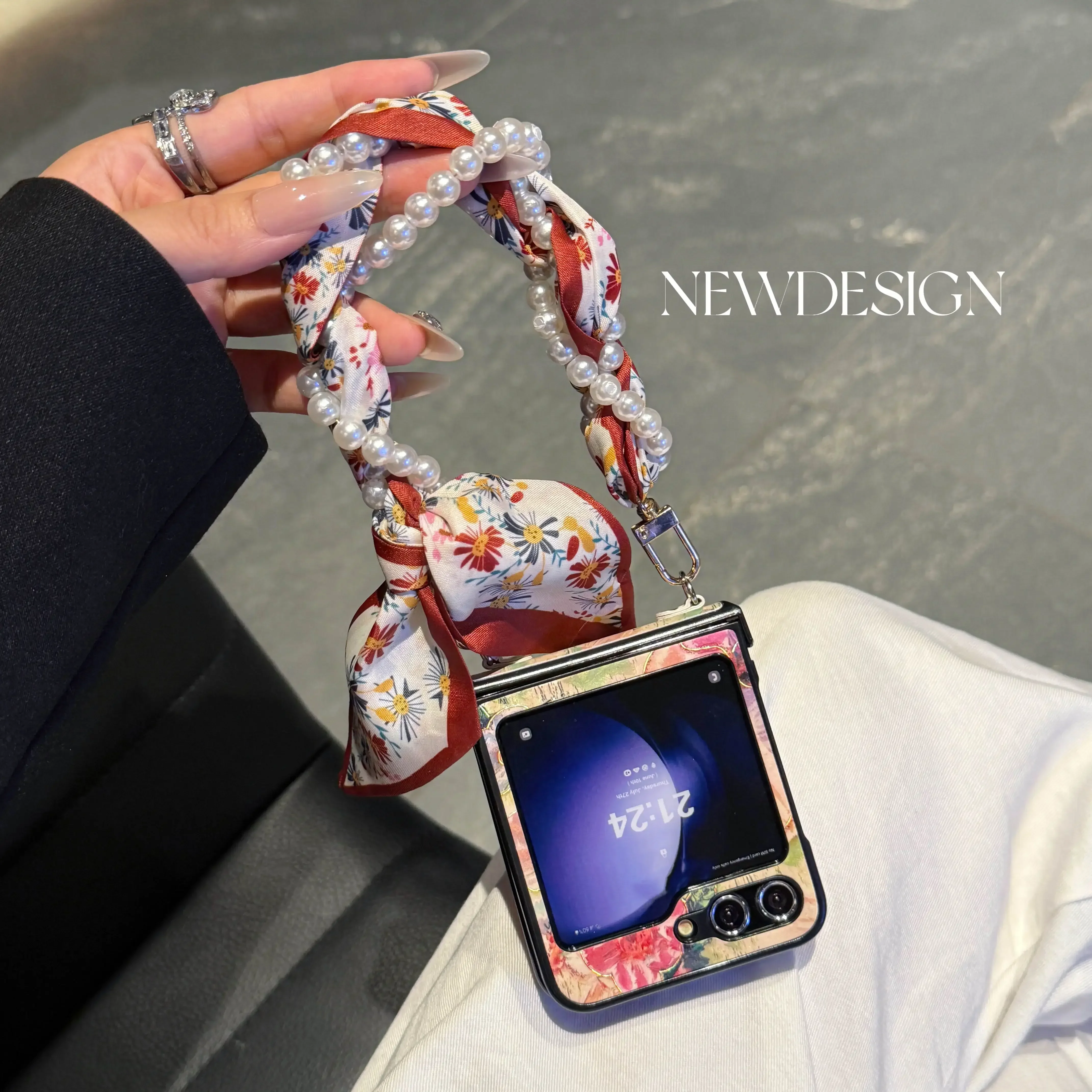 Brązująca skórzana osłona PU i perłowy szalik na nadgarstek Bransoletka z łańcuszkiem do telefonu Samsung Galaxy Z Flip 6 5 4 3