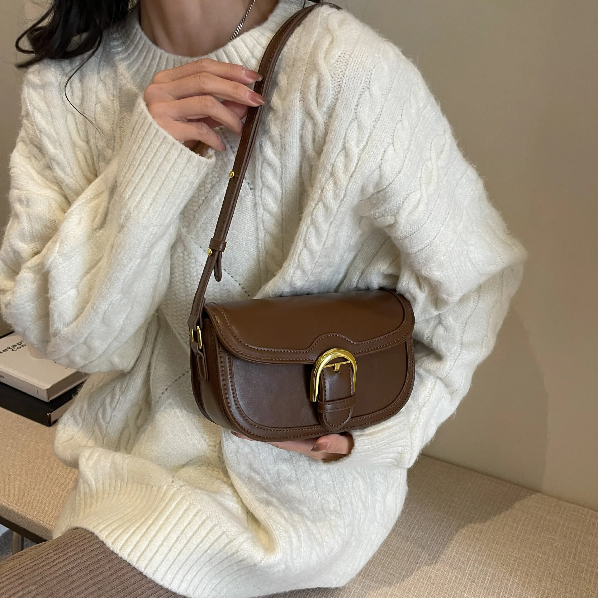 Borse sotto le ascelle da donna alla moda Borsa a tracolla retrò all-in-one Borsa a tracolla alla moda Piccola borsa quadrata semplice e portamonete