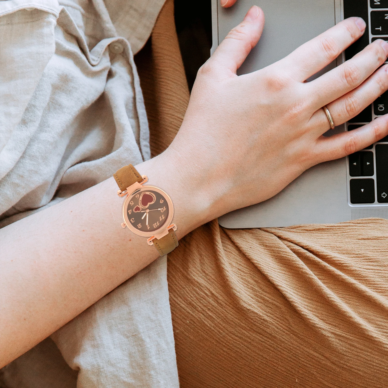 

Кварцевые женские часы, стильный регулируемый ремешок, модные подарочные наручные часы для повседневной носки, женские часы, наручные часы