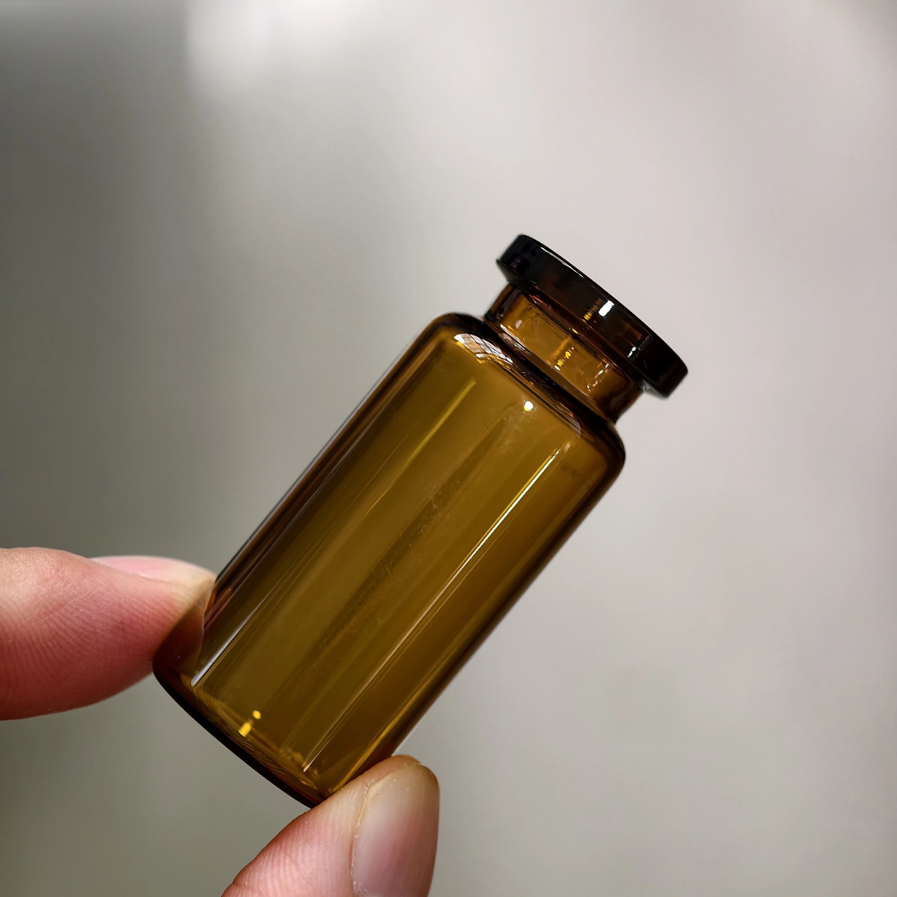 

100pcs/lot 10ml Amber Injection Glass Vial With Flip Off Cap, 1/3oz Empty Bottle, 10cc Glass Containers