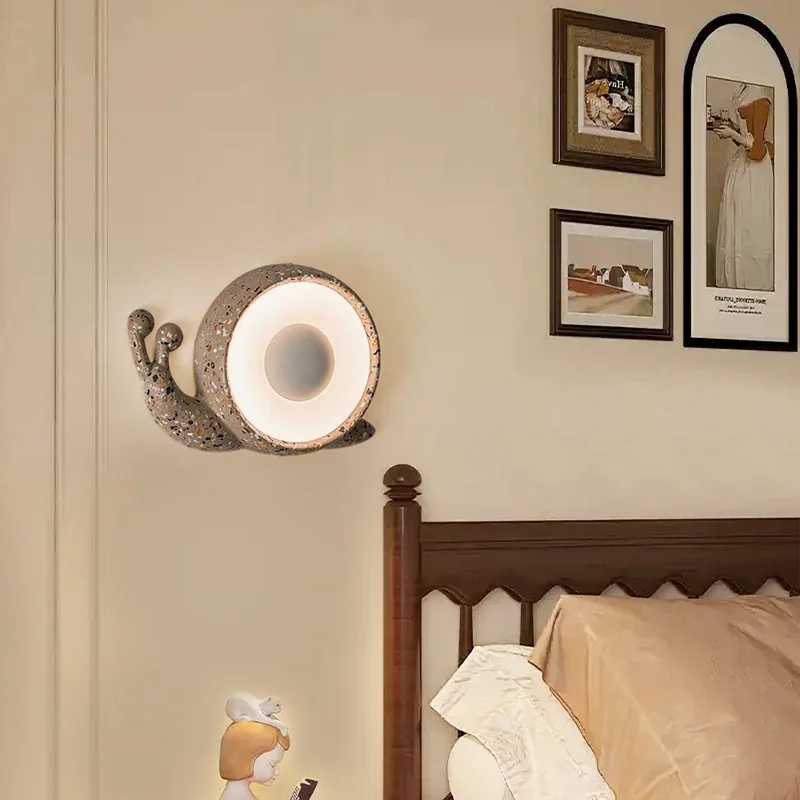 The Snail Wall Lamp At The Bedside In The Bedroom, And Individual Artistic Eye-Protecting Staircas，The Ancient And Cute Creative
