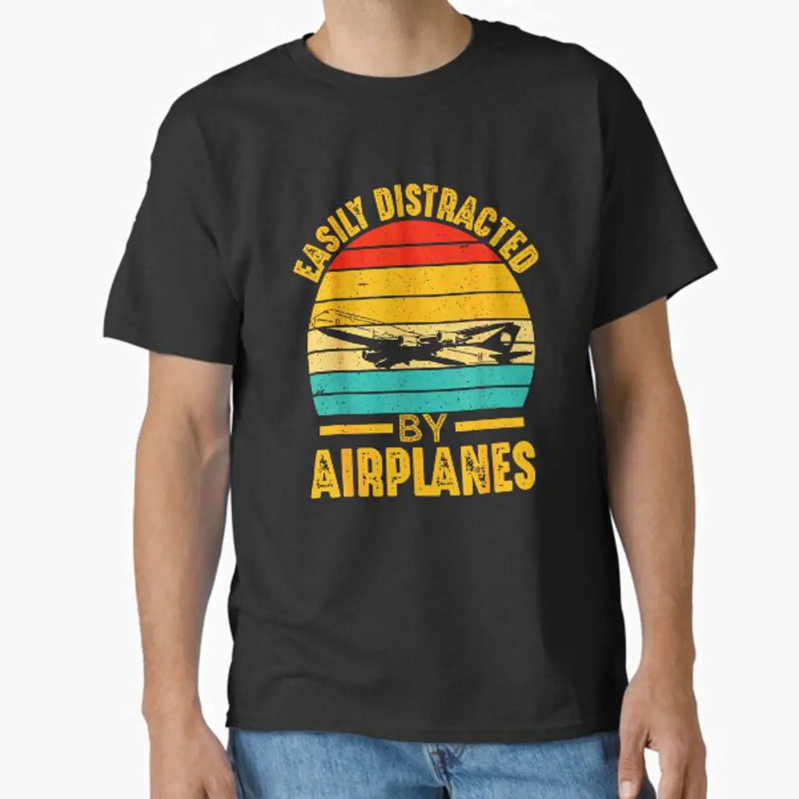 Easily Distracted By Airplanes Aviation Humor Classic T Shirt vintage Washed homme Stylish Soft Comfortable Slightly Versatile