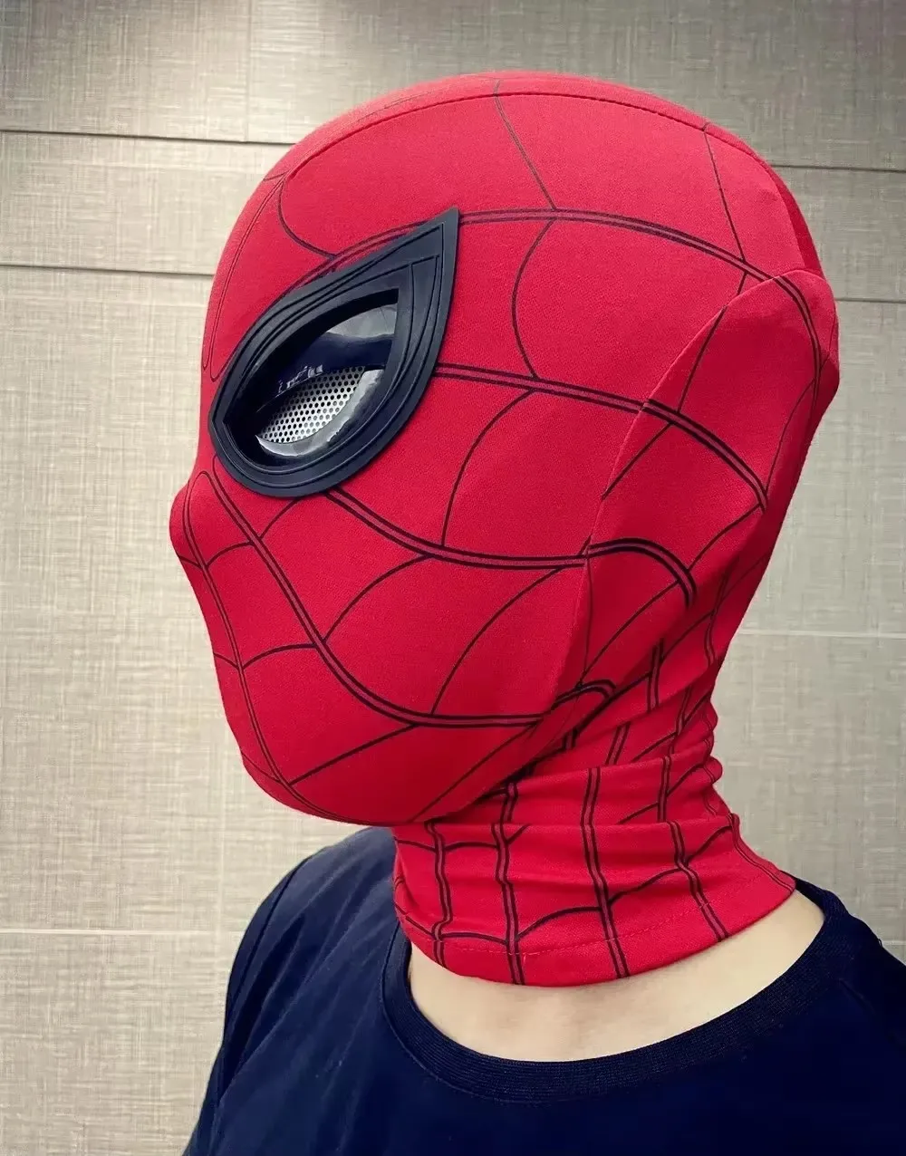 Auf Lager: Miles Spider-Man 1:1 Rollenspielmaske, Kinnsteuerung mit beweglichen Augen, manuell steuerbares Cosplay-Spielzeug, Geschenk für Jungen – Detail 8