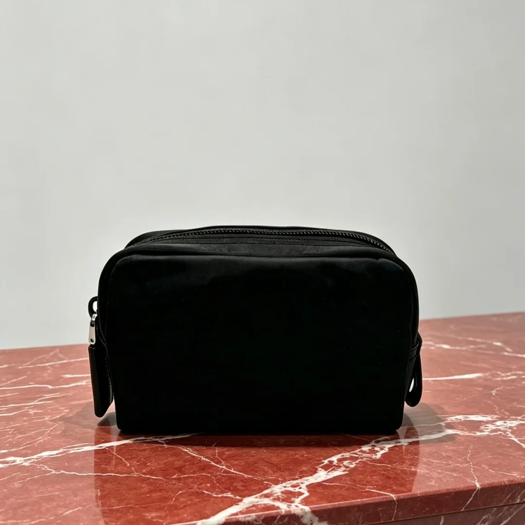 Luxury Brand Premium Quality Clutch Unisex Small Clutch 1NA339K High-End Gift An Exquisite Choice for Gifting Business Clutch