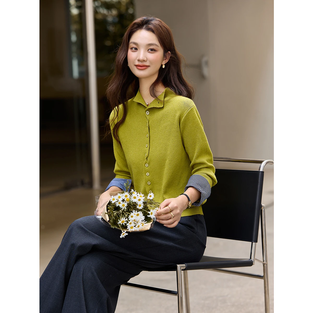 VIMLY المرأة شبه الياقة المدورة سترة مشغولة من الصوف 2025 الخريف التباين منقوشة الأصفاد عقدة الجبهة البلوزات موضة ملابس يومية أعلى 30370