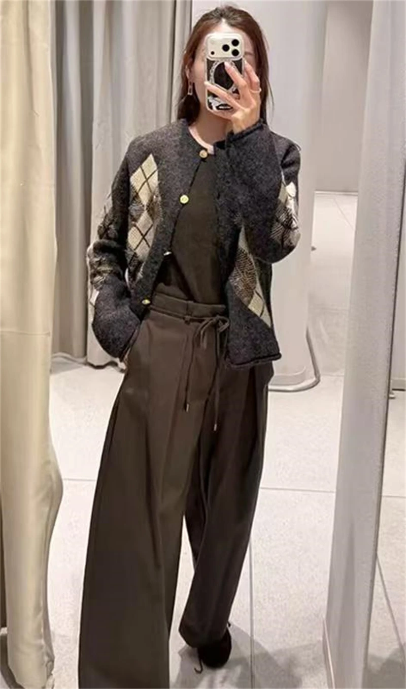 Guobioziy Women's Slim-Fit Rhombus Pattern Knit Cardigan 2026 Spring-Autumn New Style French Casual Fashion Vintage Street Style