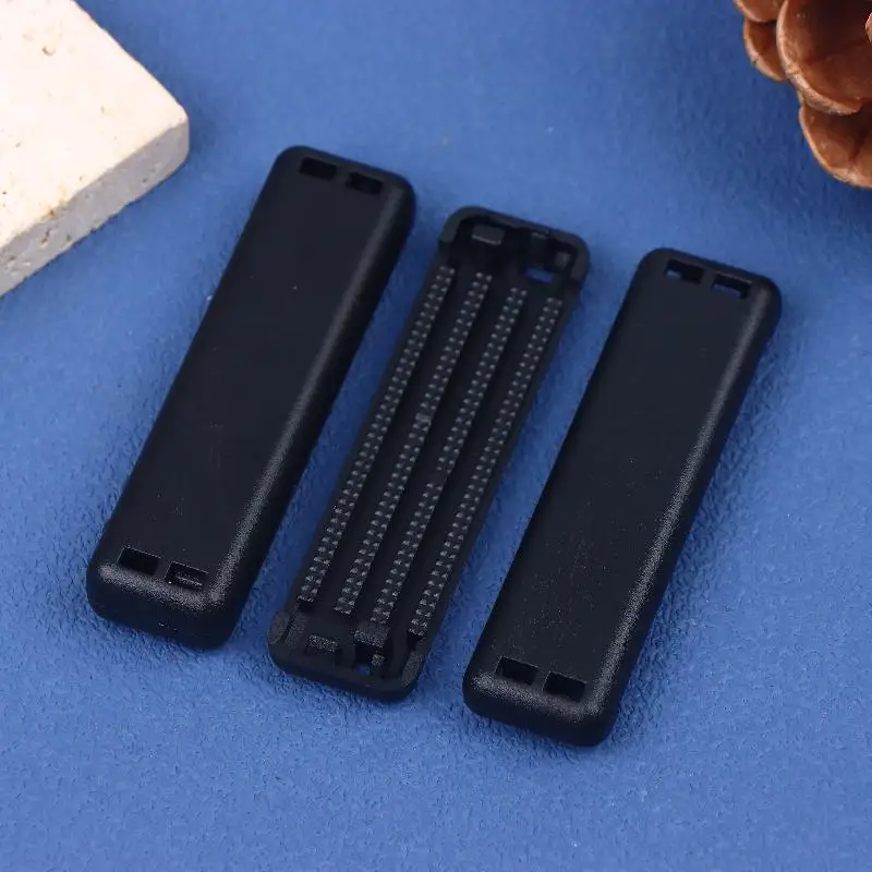 Universal Seat Belt Adjuster Clip Car Safety Belt Stopper Buckle Clamp Limiter Seat Belt Anti-skid Fixing Limiter Car Accessory view 3