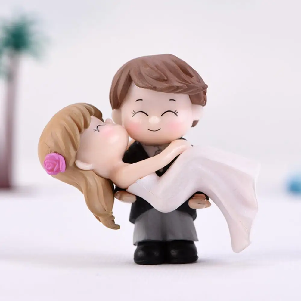 Sweet Couple Bride Groom Model Miniature Landscape Wedding Figurine Desktop Ornament Couple Doll Cake Decorations