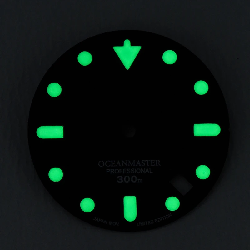 28.5mm Dial black without logo Dial 3.8 O'clock Crown Position C3 Super Luminous For NH35A NH36A movement thickness 0.4mm