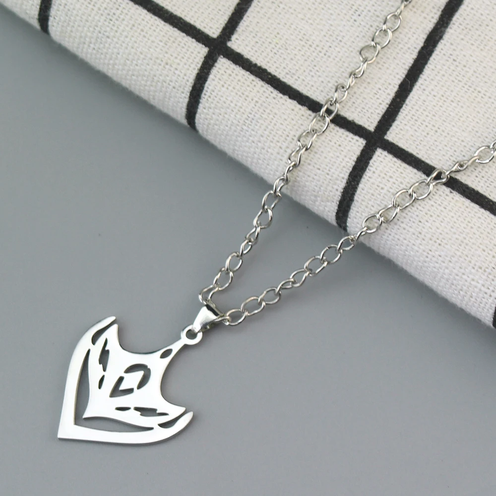 Nuova collana di impatto Genshin per adolescenti Punk Anime Cartoon Tartaglia collana in acciaio al titanio accessori per gioielli per regali da uomo