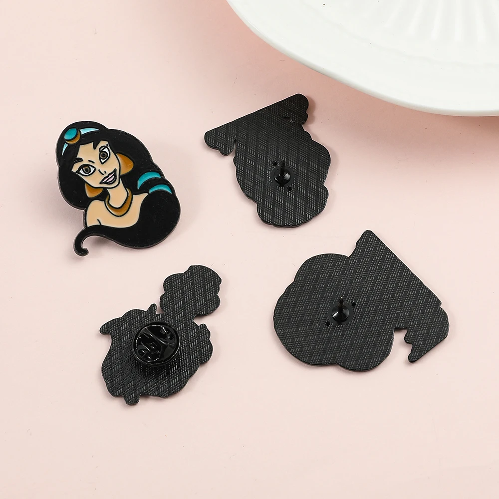 5 Pcs  Creativity  Cartoon Princess Brooch  Cute Princess  Jasmine Cinderella Wreck-it Ralph Metal Badge Cap  Backpack Accessory