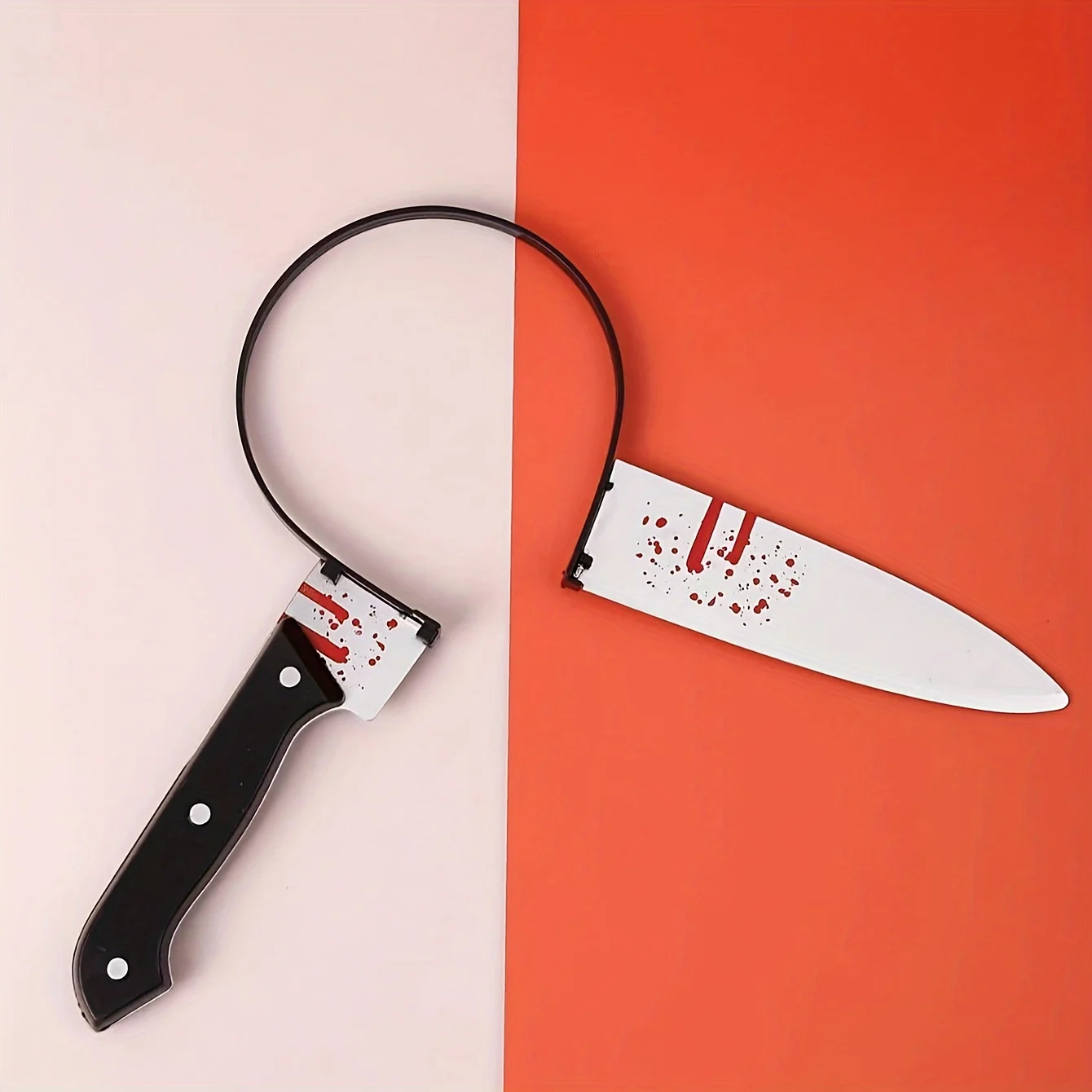 Accesorios festivos para fiesta de Halloween, tocado aterrador, cuchillo falso de plástico con gorro de sangre a través de la cabeza