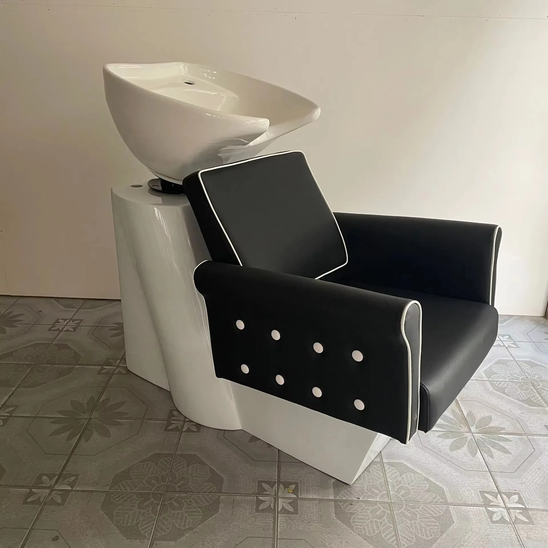 

Современное кресло-мойка для салонов красоты с раковиной