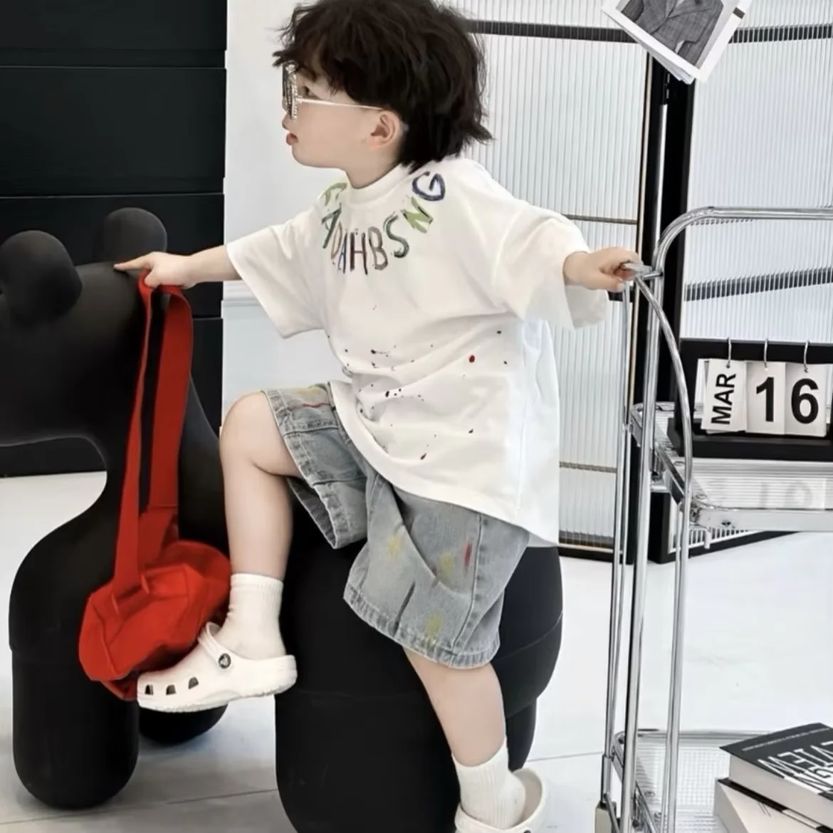 

Children's Summer Set Fashion 2026 New Style Boys' and Girls' Baby Pure Cotton Short sleeved T-shirt+Casual Jeans Two-piece Set