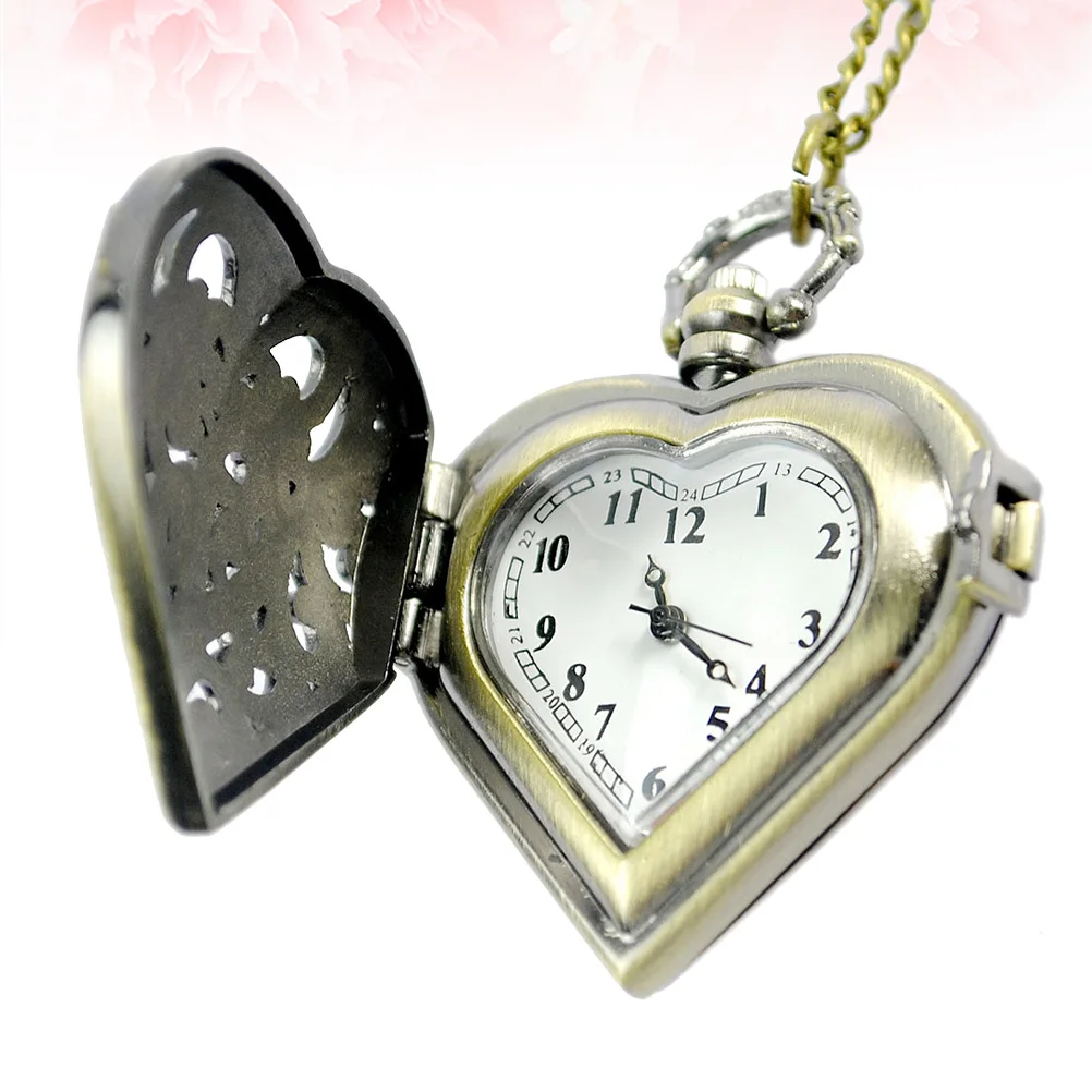 

Elegant Heart Shape Pocket Watch Retro Quartz Pendant Lightweight Stylish Clothes Decoration Watch for Men Women