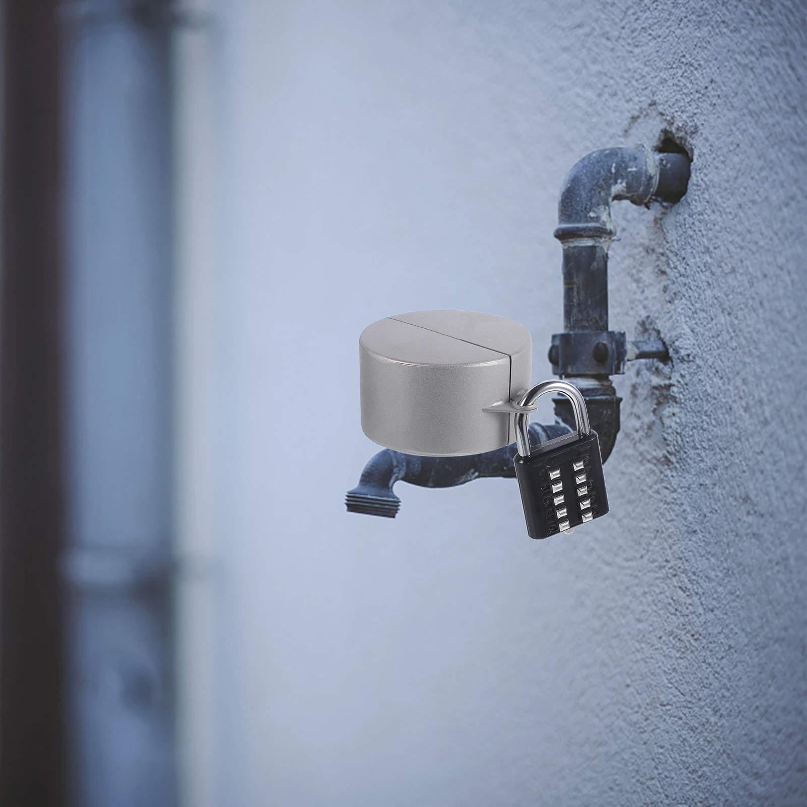 

1Set Hose Bib Lock Outdoor Faucet Protector Durable Anti-Deformation Aging Resistance Widely Used Home Public Places