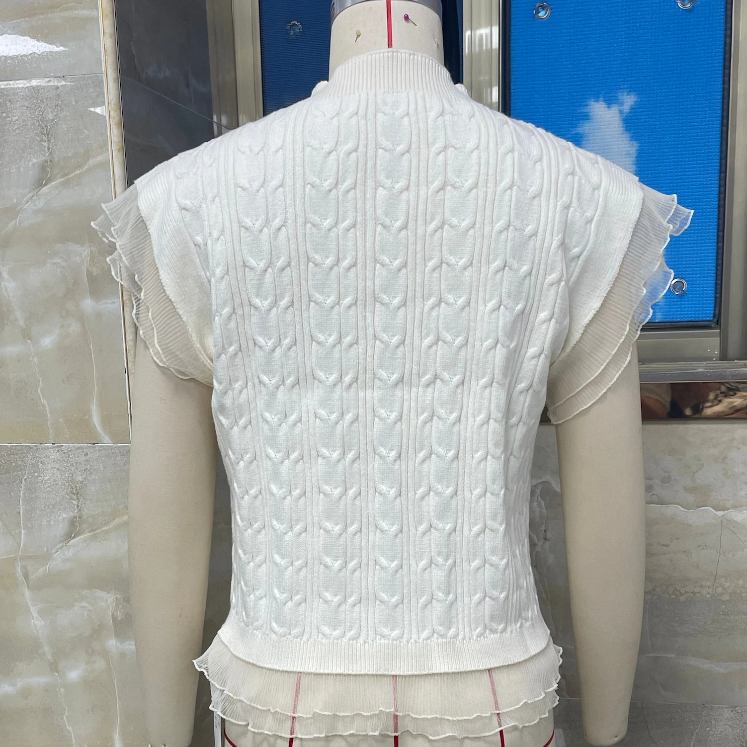 2025 женский осенне-зимний вязаный свитер, жилет, повседневный стильный однотонный вязаный топ без рукавов с рюшами и круглым вырезом