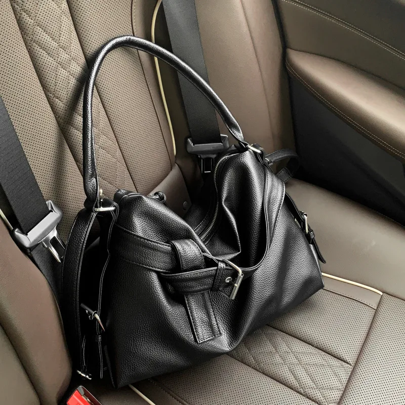 

Trend Fashion Retro Niche Locomotive Bag Crossbody Women's Bag Casual Shoulder Underarm Bag Large Capacity Commuter Tote Bag